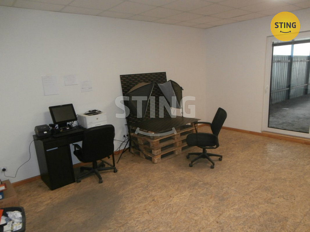 Pronájem skladovacích prostor 564 m² – fotografie 3