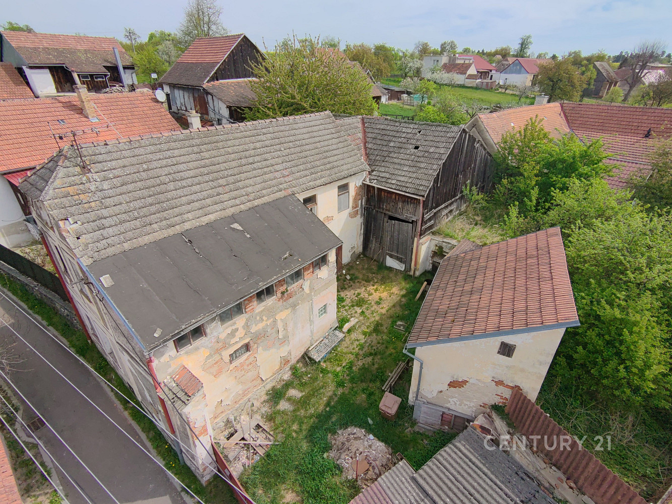 Prodej domu 180 m² s pozemkem 381 m² – fotografie 2