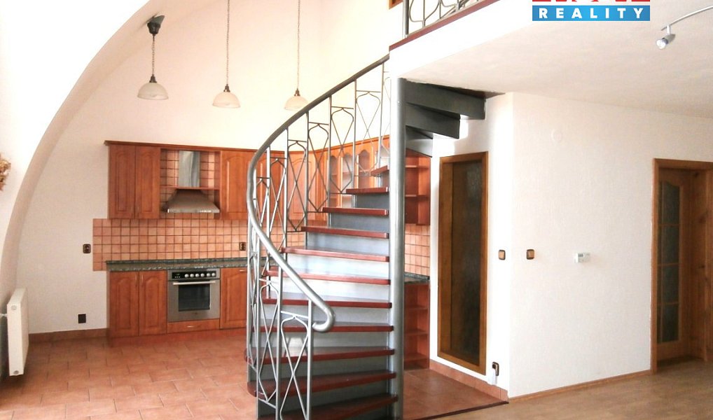 Prodej domu 218 m² s pozemkem 279 m², Lenešice – náhled fotky 12