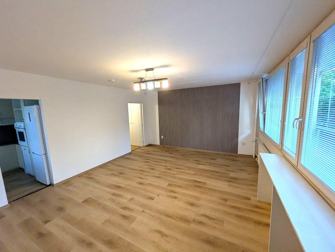 Pronájem bytu 3+1 72 m² – pohled 6