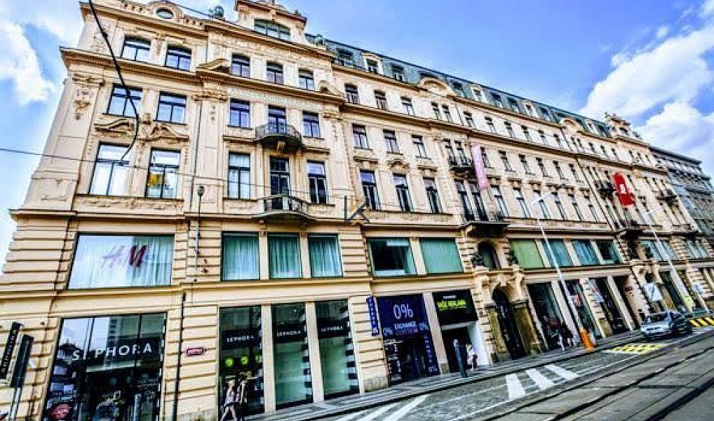 Pronájem kanceláře 466 m², Praha – náhled fotky 2