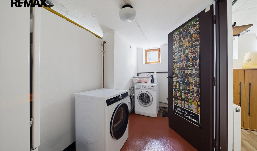 Prodej domu 209 m² s pozemkem 992 m², Praha – náhled fotky 31