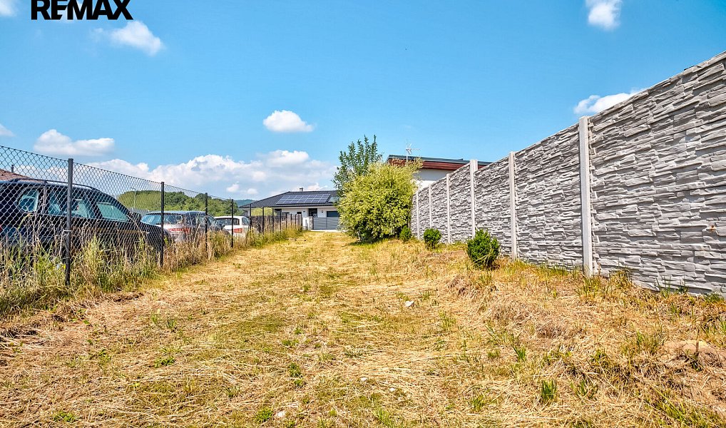 Prodej stavebního pozemku 1 300 m², Černovice – náhled fotky 11