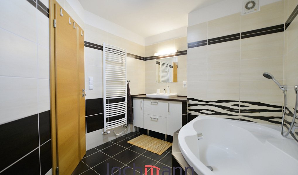 Pronájem domu 131 m² s pozemkem 1 014 m², Pištín – náhled fotky 14