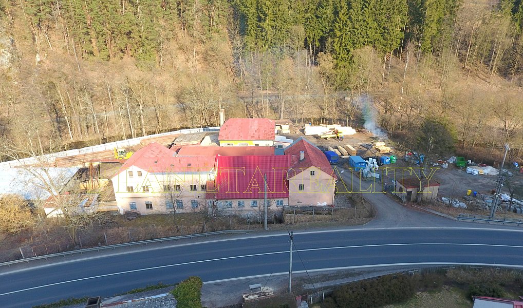 Prodej výrobních prostor 3 769 m², Bečov nad Teplou – náhled fotky 15