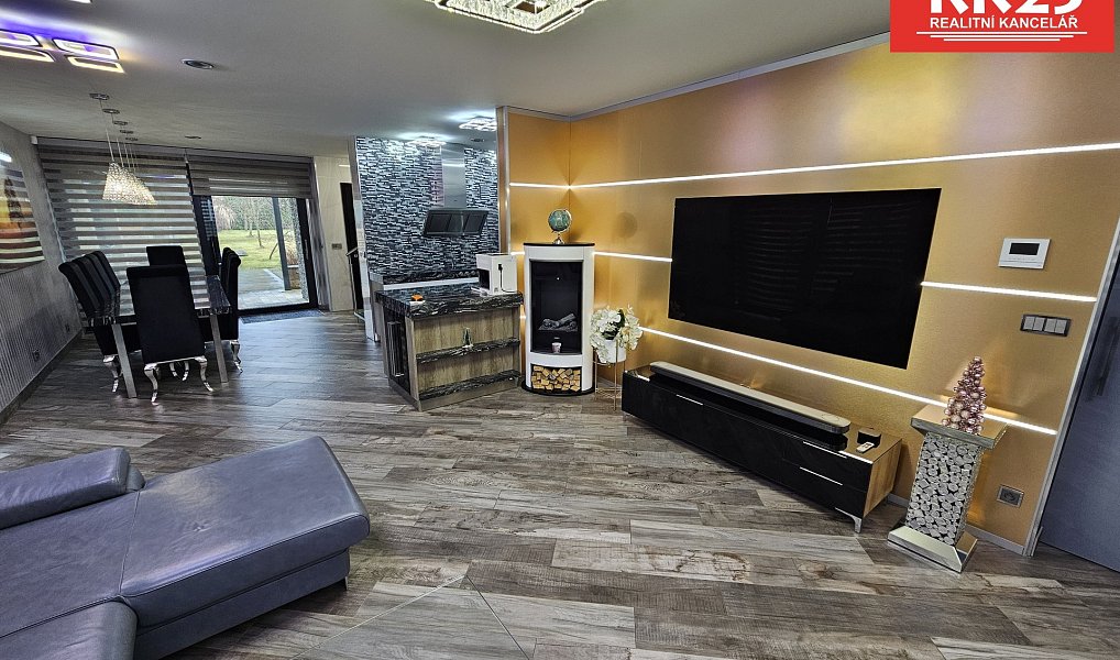 Prodej domu 187 m² s pozemkem 788 m², Velká Hleďsebe – náhled fotky 3