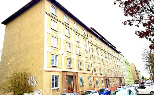 Pronájem bytu 3+1 79 m², Majakovského, Karlovy Vary - Rybáře