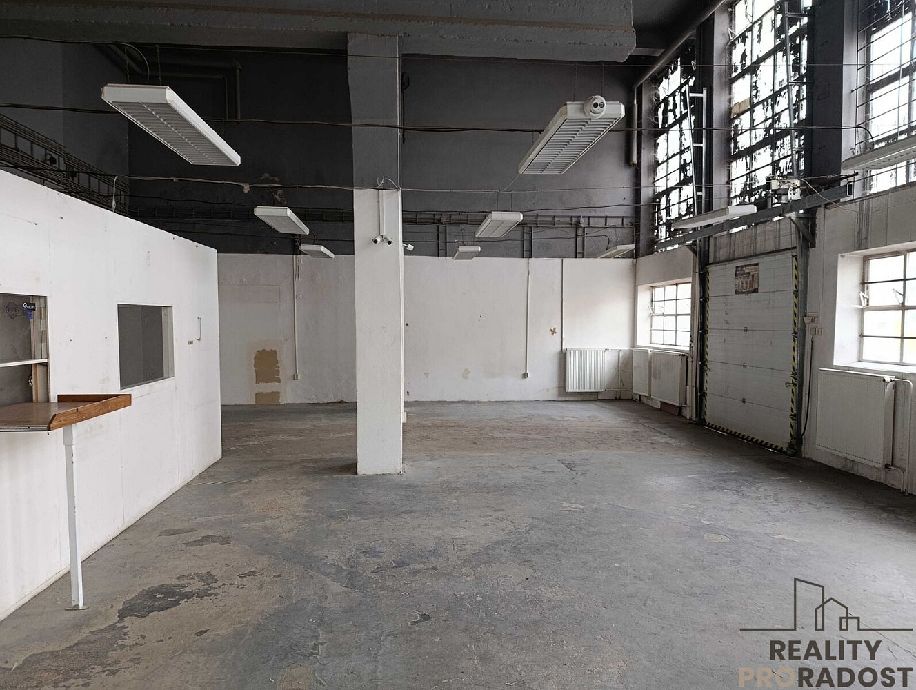 Pronájem skladovacích prostor 220 m² – fotografie 4