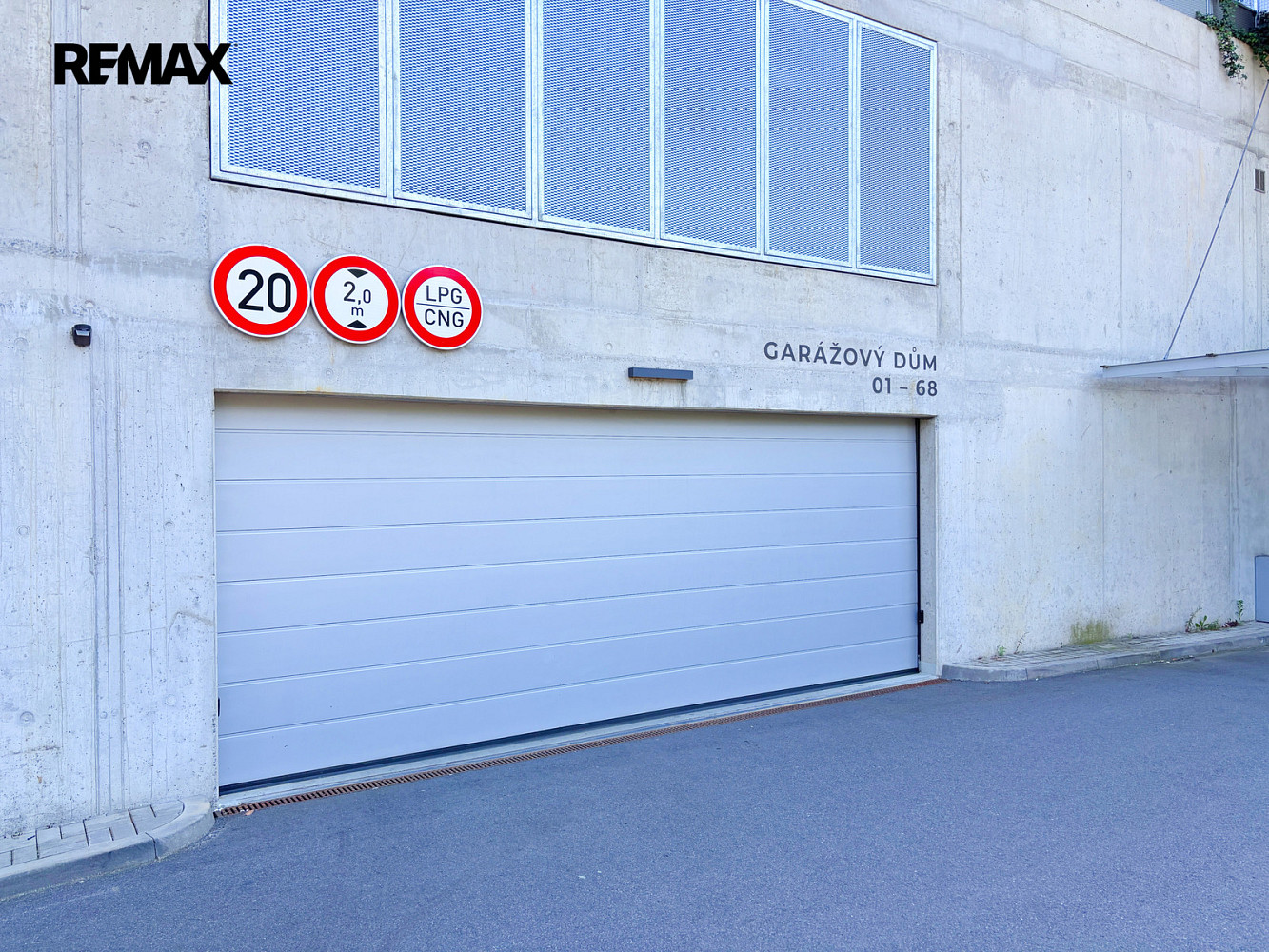 Garážové stání v parkovacím domě, praha 4 záběhlice — photo 5