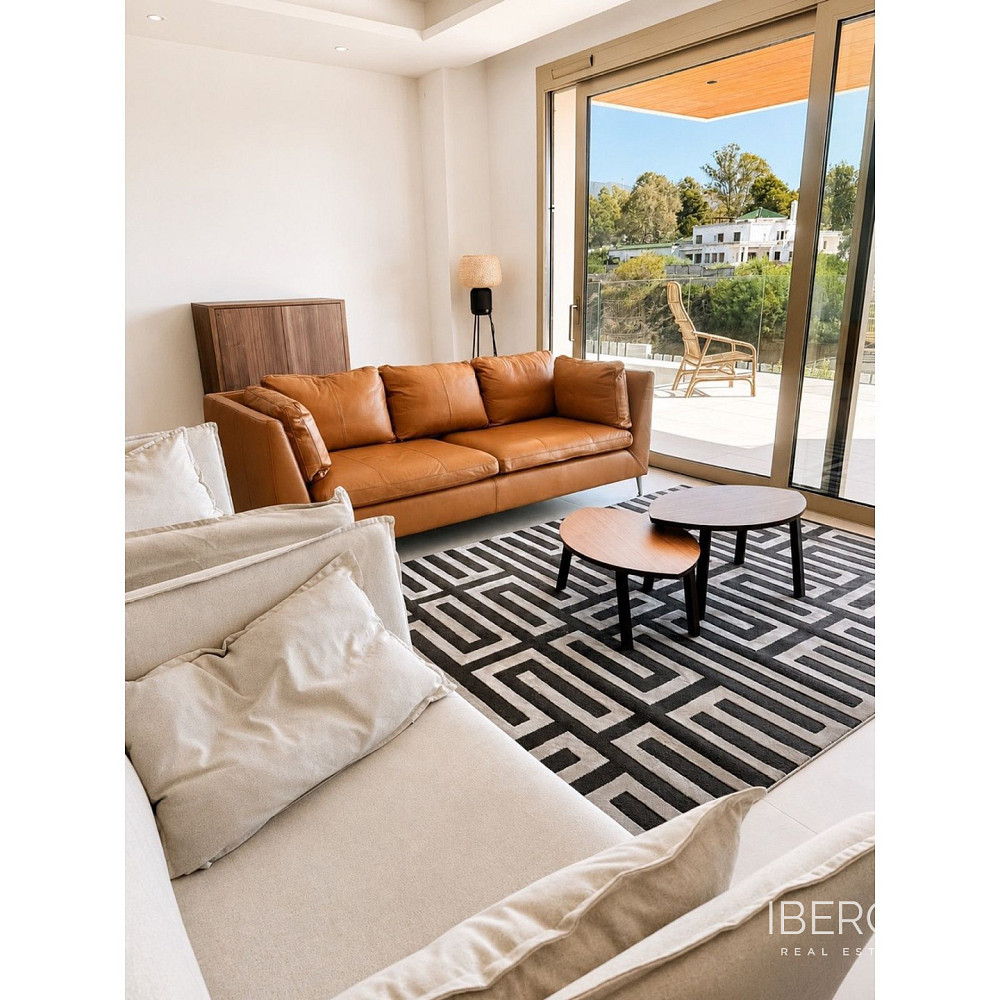 Prodej bytu 4+kk 192 m² – pohled 3