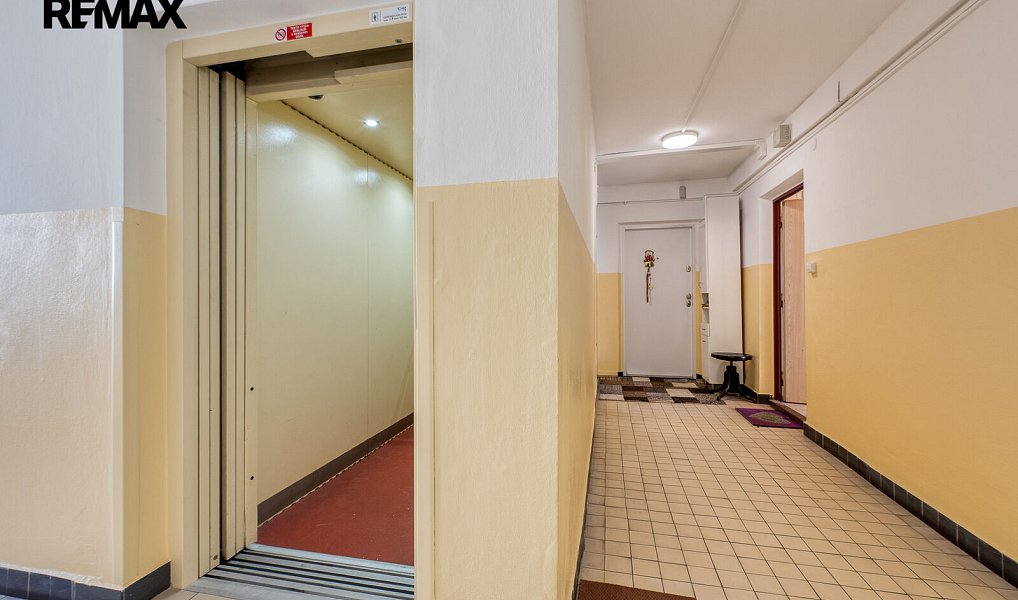 Prodej bytu 1+kk 37 m², Hradec Králové – náhled fotky 10