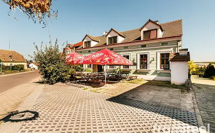 Prodej restaurace 340 m², Šatov, okres Znojmo