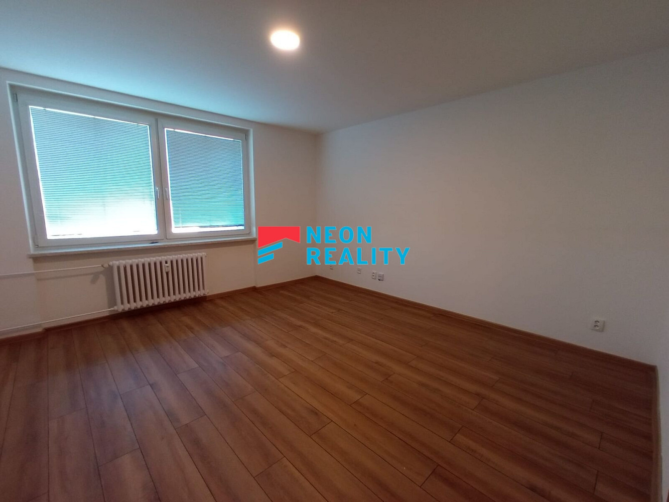 Pronájem bytu 1+1 42 m² – fotografie 2
