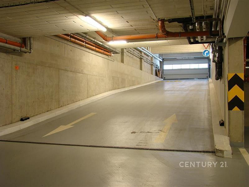 Podnájem garážového stání pro motorku 5m2 – fotografie 3
