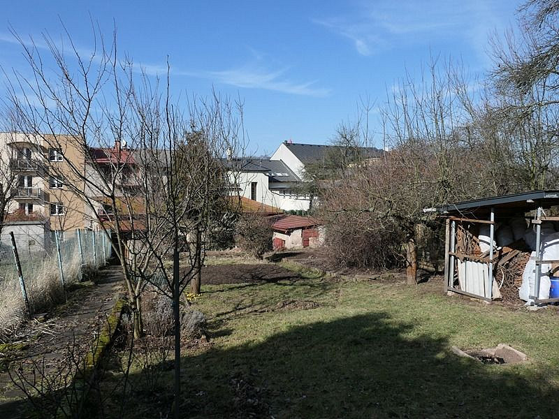 Prodej stavebního pozemku 694 m² – fotografie 3