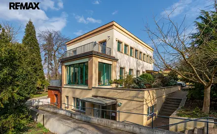Prodej domu 675 m² s pozemkem 2 791 m², Vašátkova, Čelákovice, okres Praha-východ