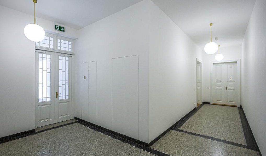 Pronájem bytu 2+kk 72 m², Praha – náhled fotky 18