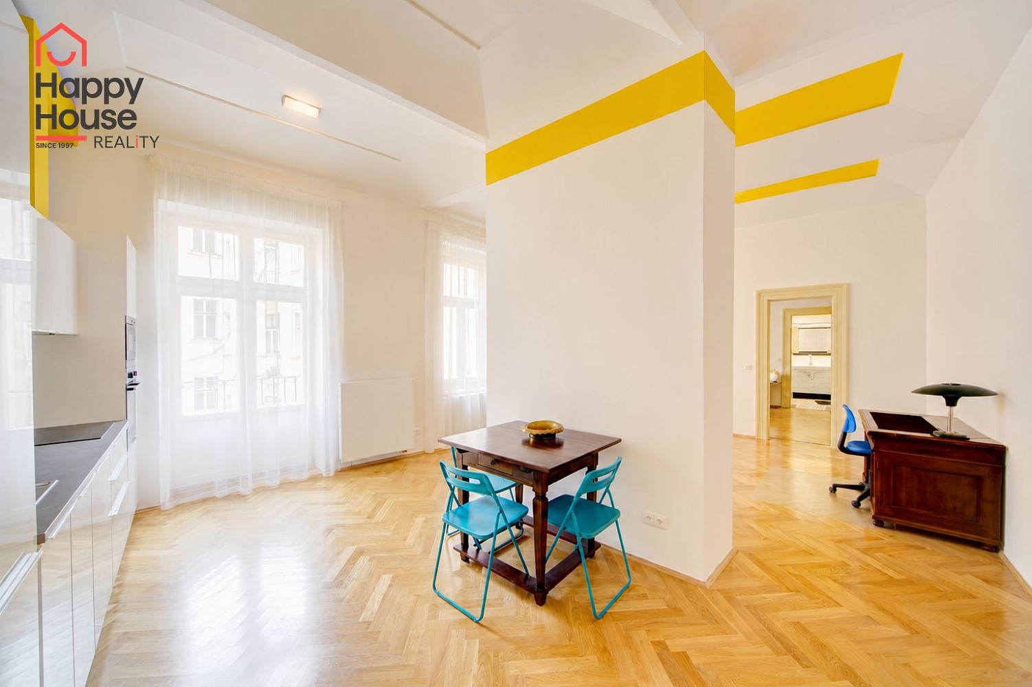 Pronájem bytu 2+kk 65 m² – fotografie 3