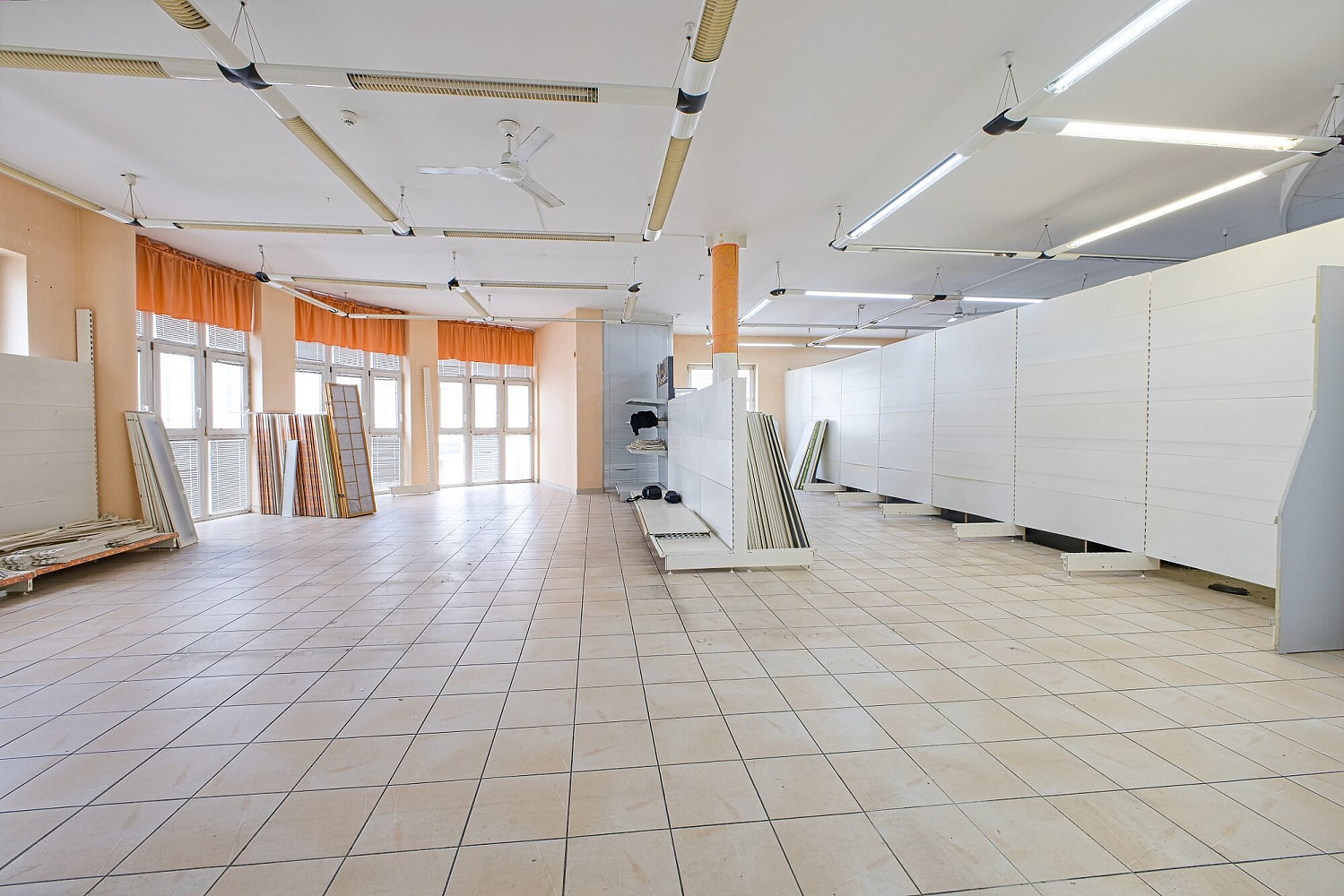 Pronájem obchodních prostor 95 m²