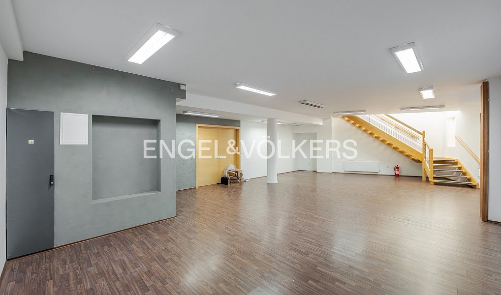 Pronájem obchodních prostor 84 m², Praha – náhled fotky 2
