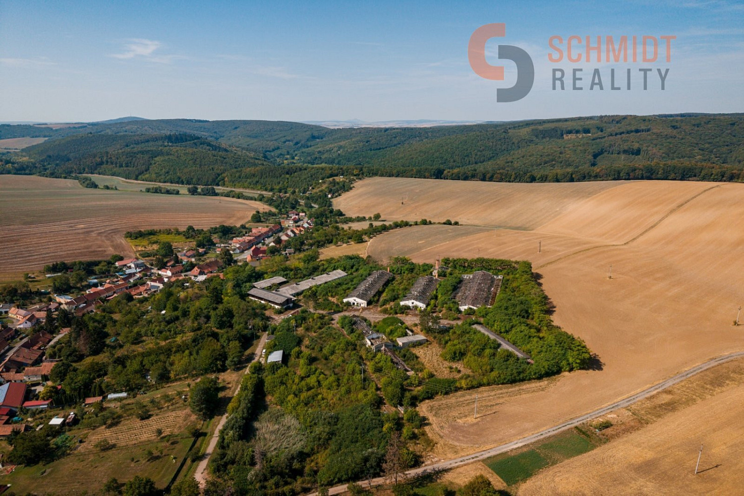 Prodej stavebního pozemku 34 990 m² – fotografie 3