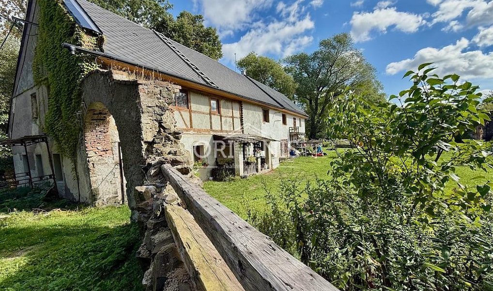 Prodej chaty/chalupy 180 m² s pozemkem 1 443 m², Radonice – náhled fotky 2