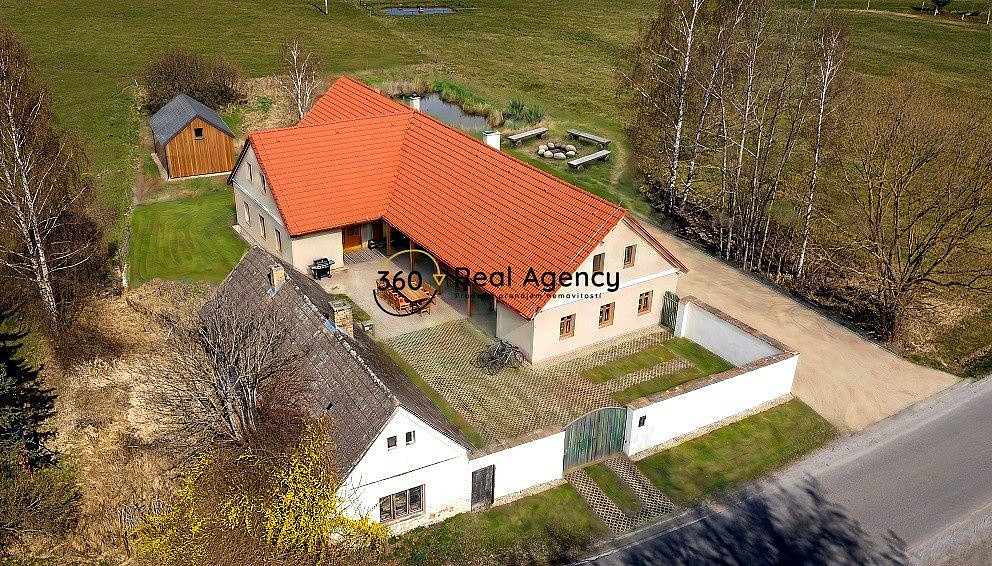 Prodej ubytovacího objektu 346 m²