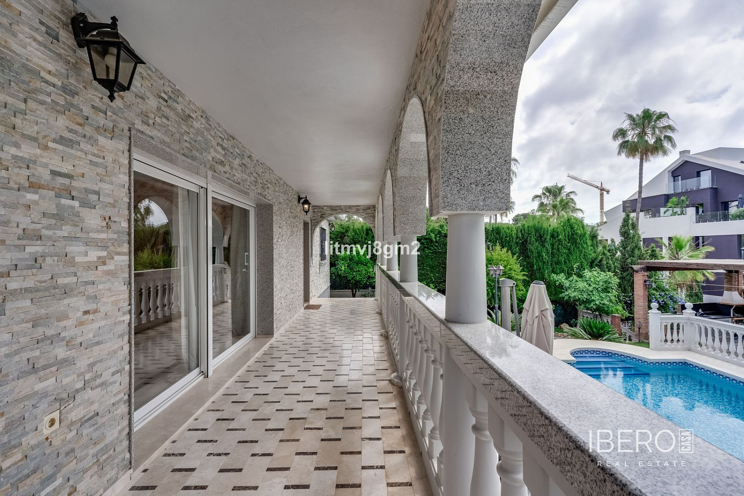 Prodej domu 390 m² s pozemkem 800 m² — photo 2