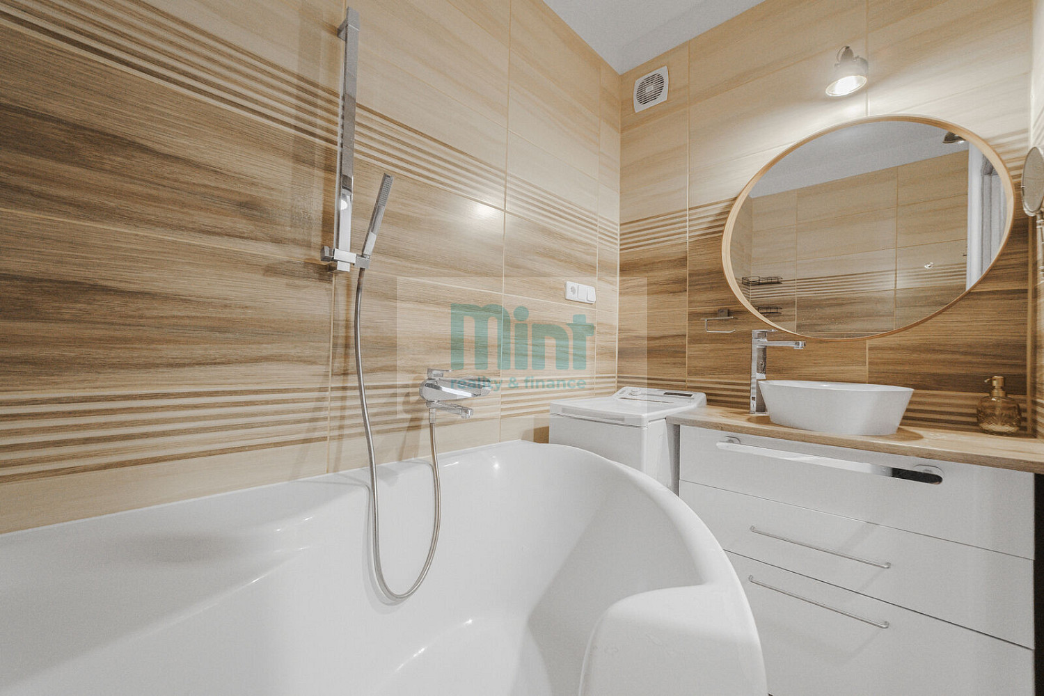 Pronájem bytu 2+1 50 m² – fotografie 3