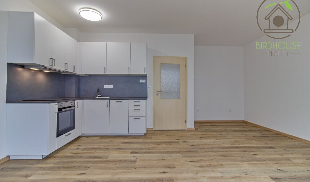 Pronájem bytu 2+kk 69 m², Jesenice – náhled fotky 11