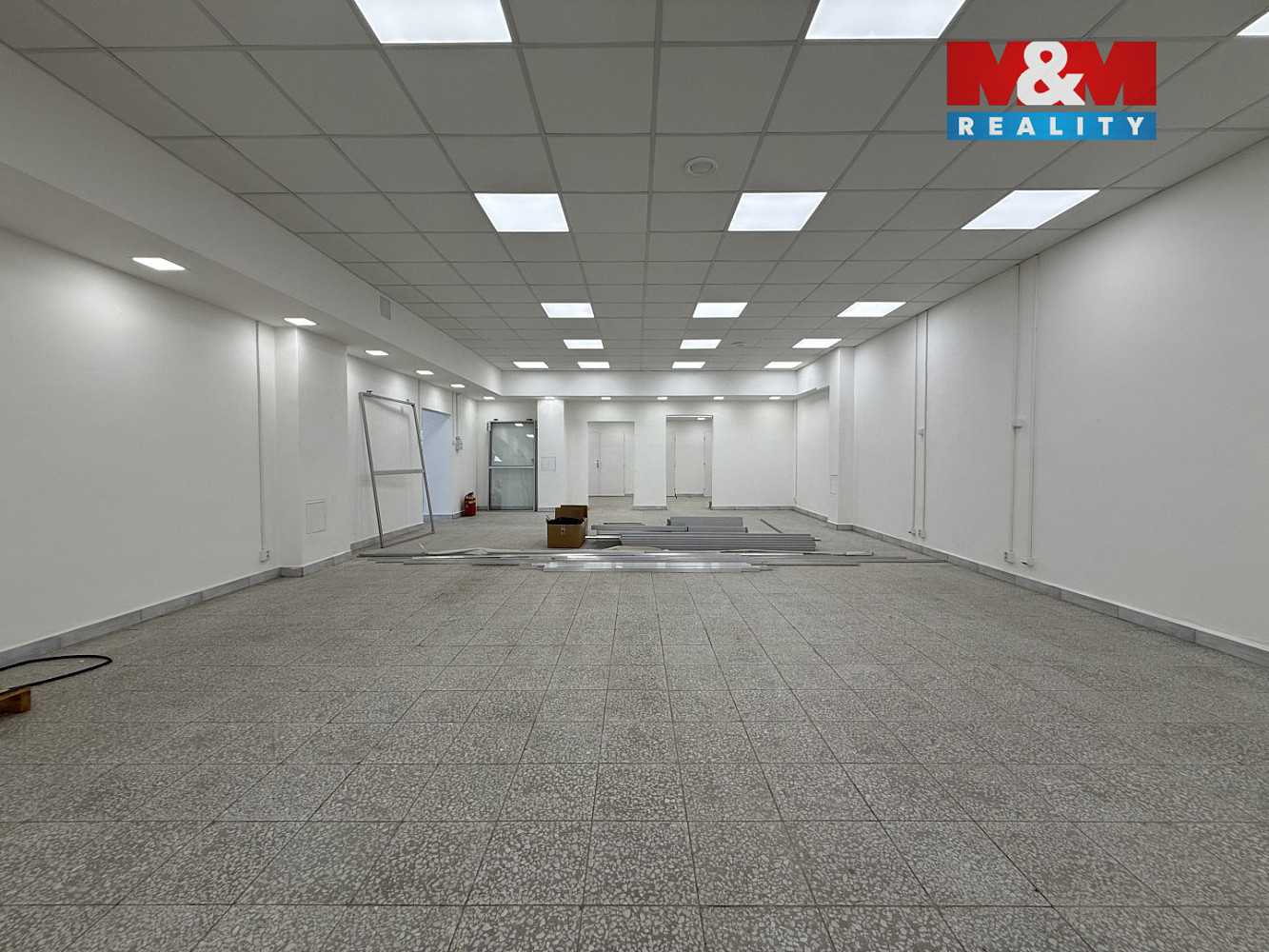 Pronájem obchodních prostor 137 m² – fotografie 4