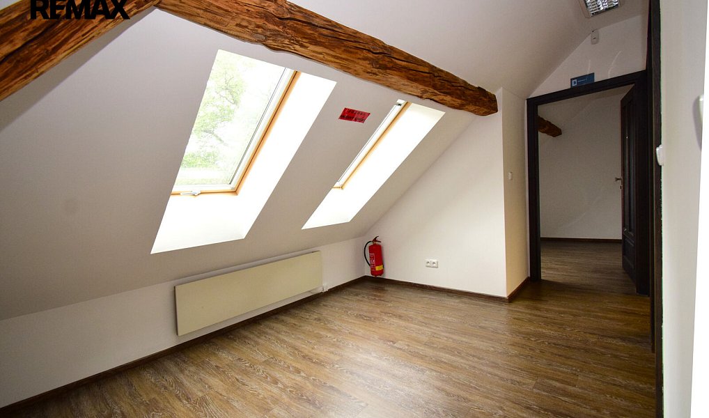 Pronájem kanceláře 46 m², Kostelec nad Černými lesy – náhled fotky 4