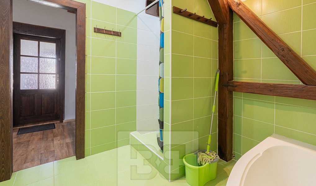 Prodej domu 197 m² s pozemkem 20 632 m², Cvikov – náhled fotky 34