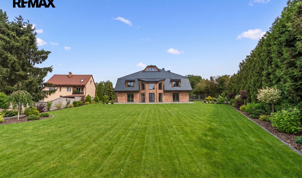 Prodej stavebního pozemku 1 772 m², Jesenice – náhled fotky 9