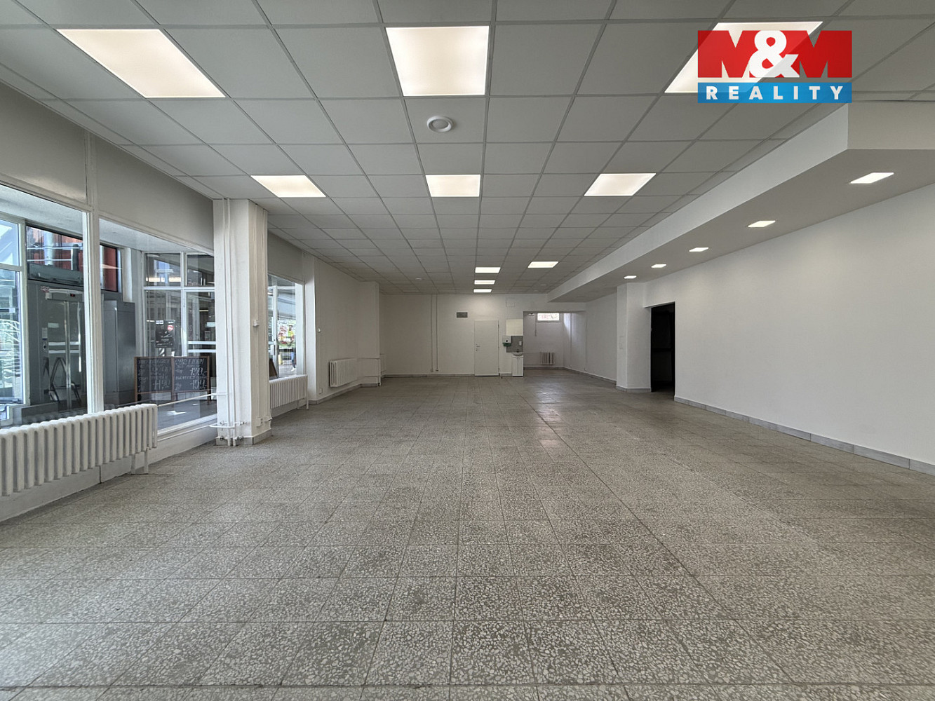 Pronájem obchodních prostor 124 m² – fotografie 4