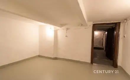 Pronájem skladového prostoru 21 m2, Praha 5 - Košíře, Tůmova ulice, Tůmova, Praha 5 - Košíře