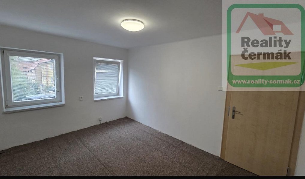 Pronájem bytu 2+1 56 m², Holýšov – náhled fotky 8