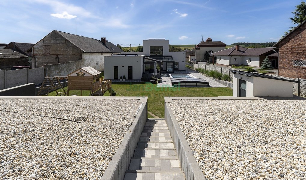 Prodej domu 199 m² s pozemkem 1 598 m², Píšť – náhled fotky 48