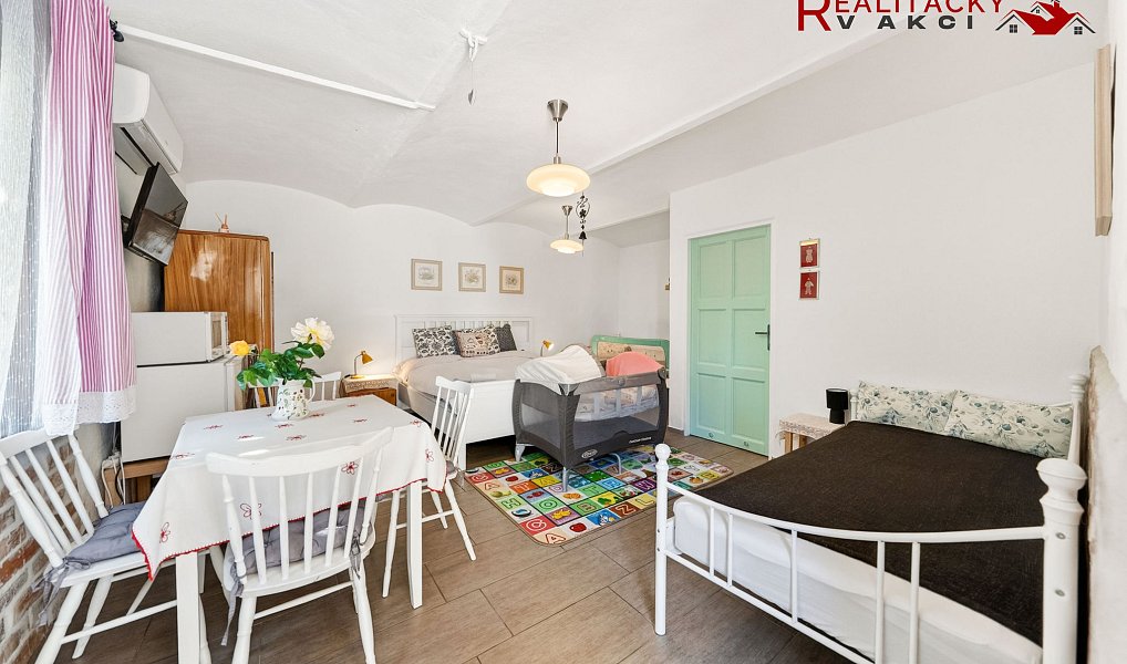 Prodej ubytovacího objektu 291 m², Nový Přerov – náhled fotky 32