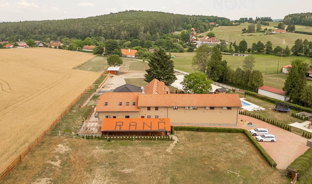 Prodej ubytovacího objektu 550 m², Všemyslice – náhled fotky 7