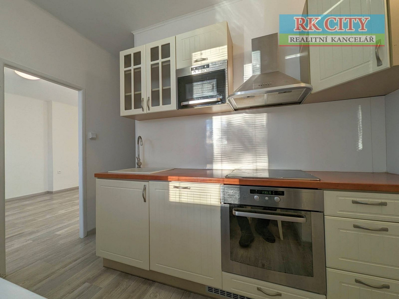 Pronájem bytu 2+1 55 m² – fotografie 2