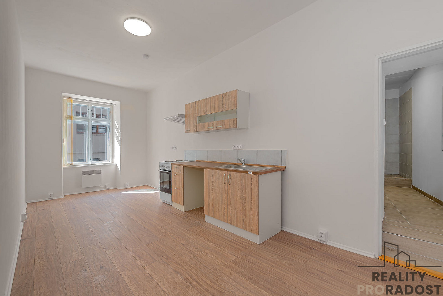 Pronájem bytu 2+kk 43 m² — photo 2