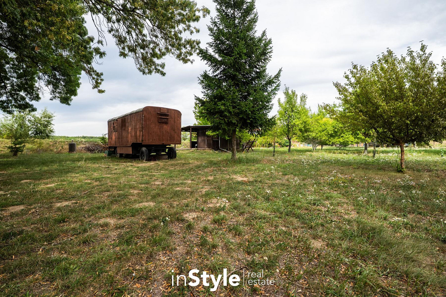 Prodej zahrady 1 689 m² – fotografie 3