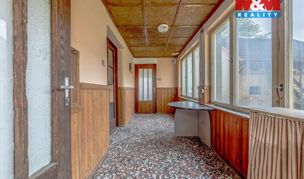 Prodej domu 188 m² s pozemkem 1 079 m², Nepoměřice – náhled fotky 12