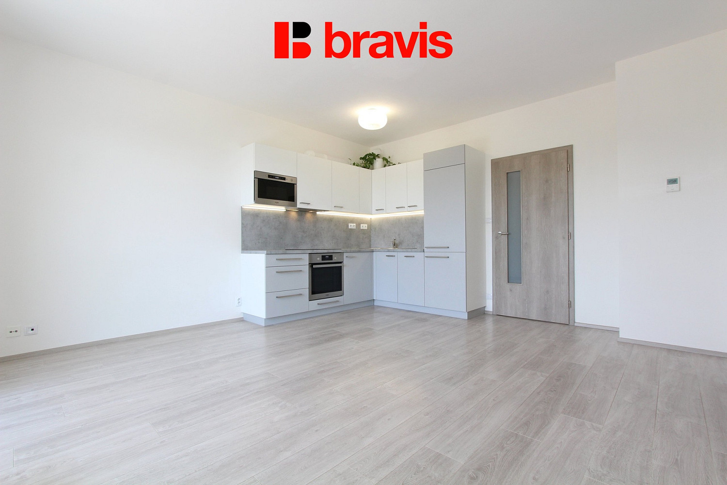 Pronájem bytu 2+kk 50 m² — photo 3
