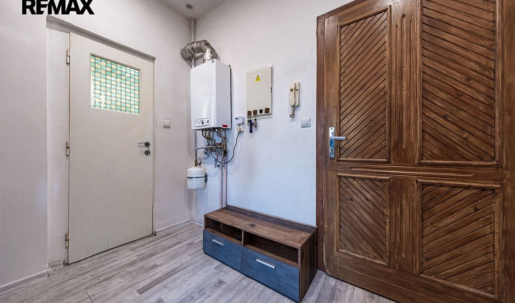 Prodej domu 260 m² s pozemkem 180 m², Krupka – náhled fotky 37