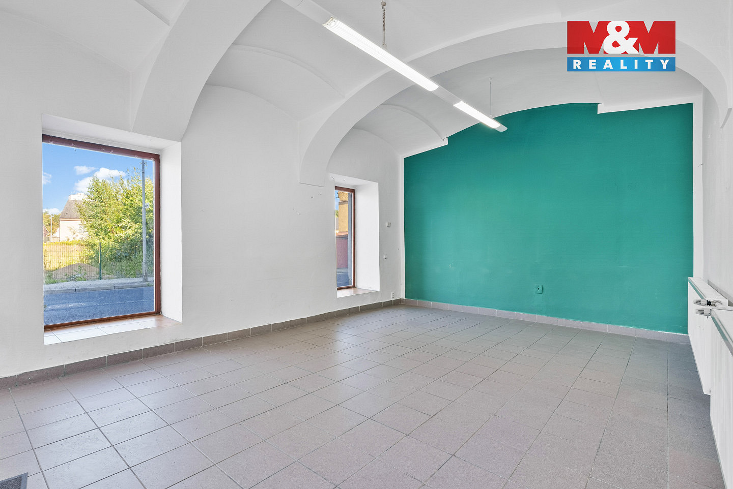 Prodej obchodních prostor 150 m² — photo 2