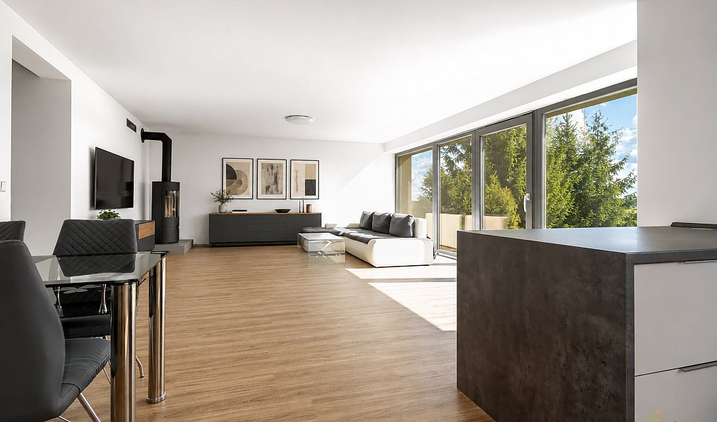 Prodej domu 193 m² s pozemkem 1 396 m², Rohovládova Bělá – náhled fotky 8