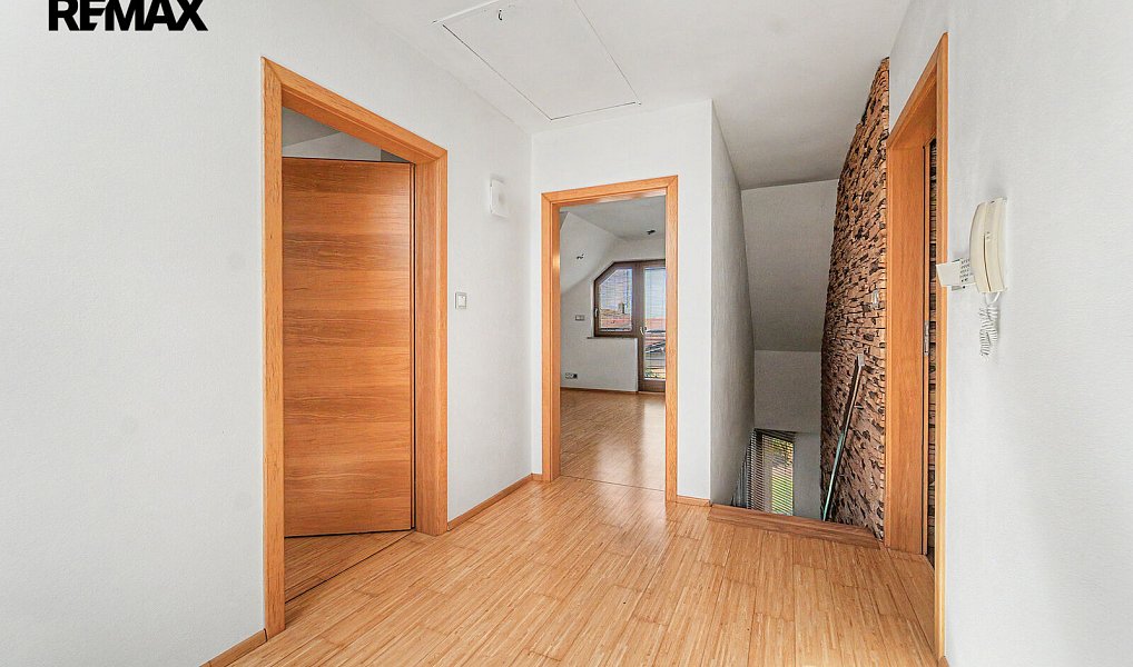 Prodej domu 181 m² s pozemkem 731 m², Praha – náhled fotky 10