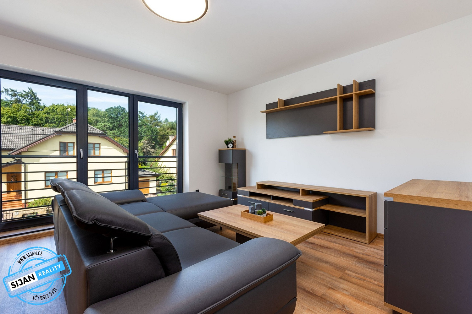 Pronájem bytu 3+kk 63 m² – fotografie 3
